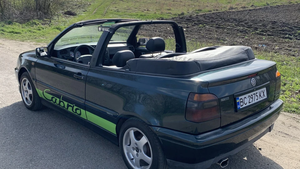 Volkswagen Golf Cabriolet CLASSIC EDITION 2