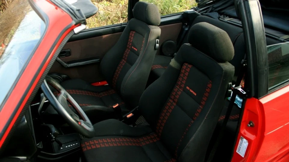 Volkswagen Golf Cabriolet mk1 2.0 3