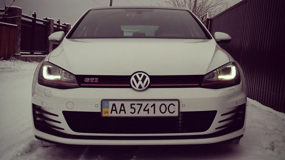 Volkswagen Golf GTI 5