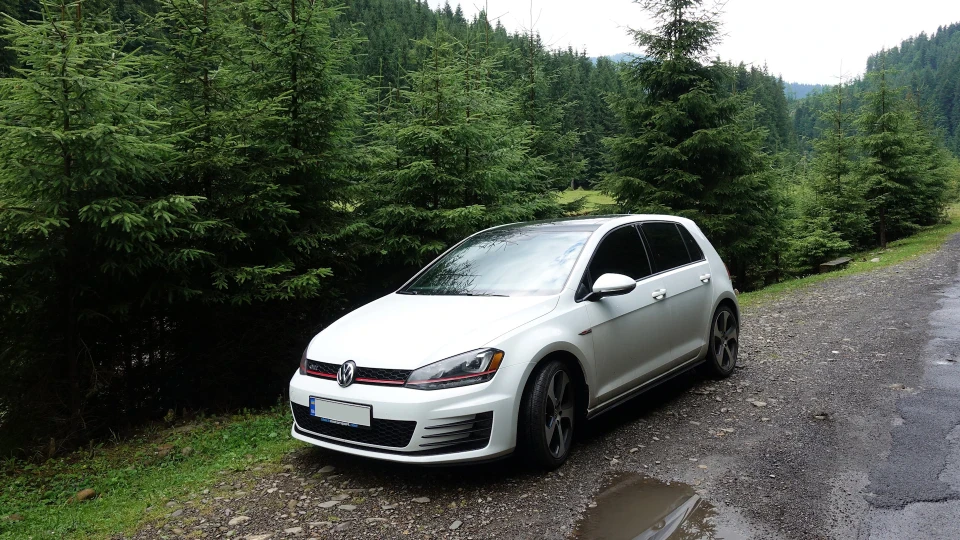 Volkswagen Golf GTI 3