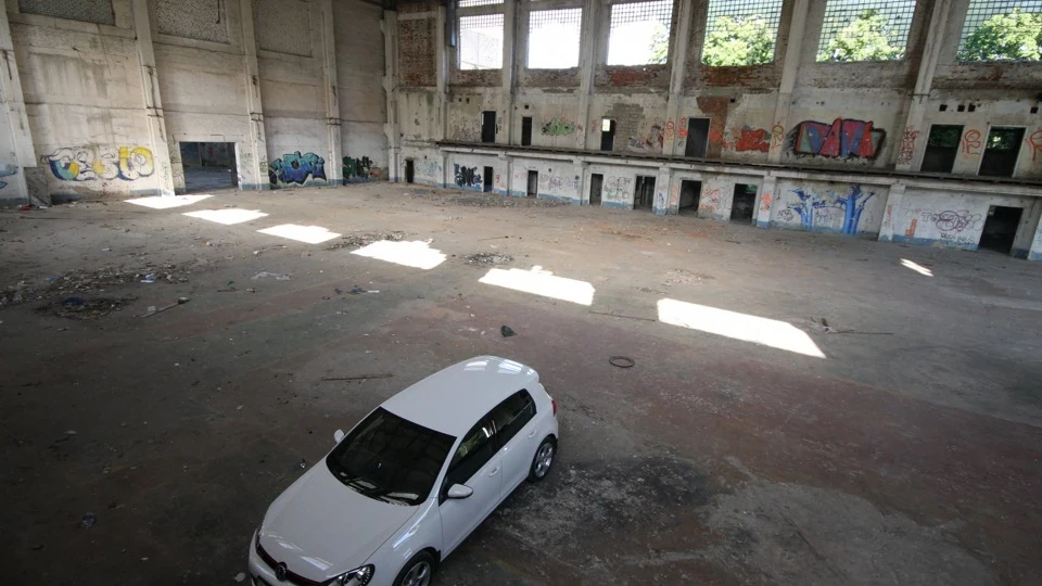 Volkswagen Golf GTI 2