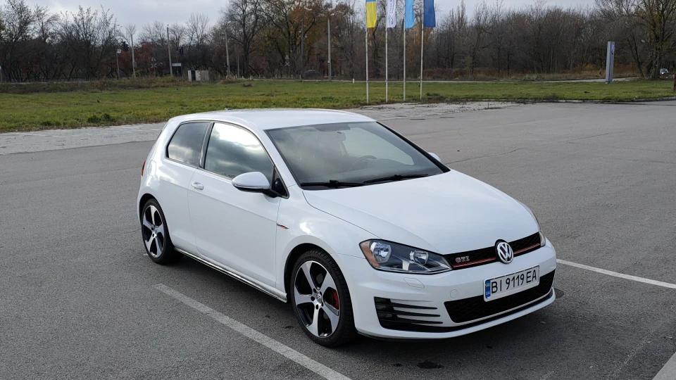 Volkswagen Golf GTI