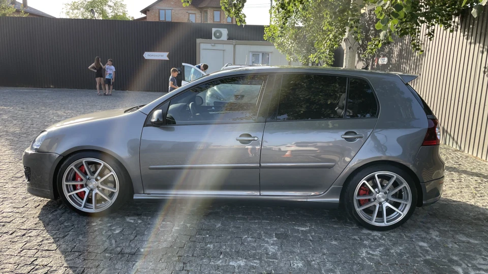 Volkswagen Golf GTI 4