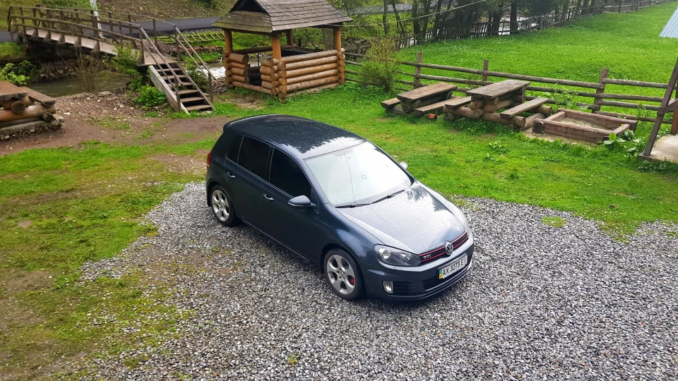 Volkswagen Golf GTI