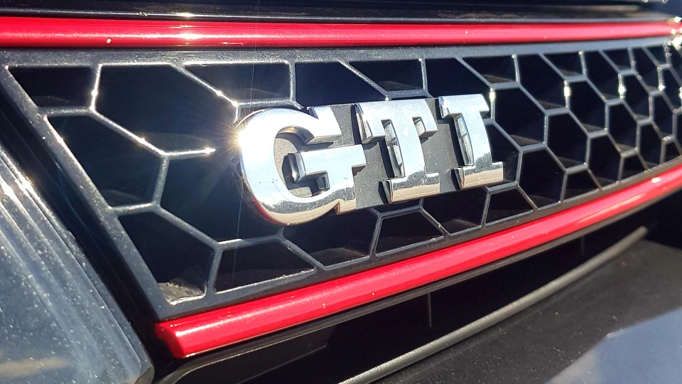 Volkswagen Golf GTI 3