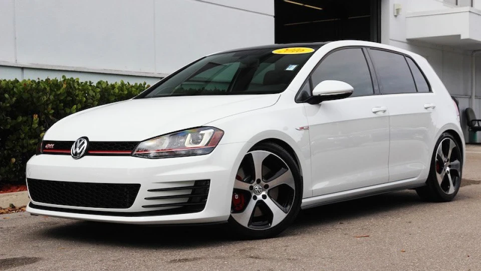 Volkswagen Golf GTI 3