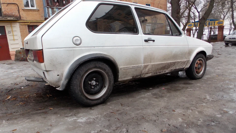 Volkswagen Golf GTI 5