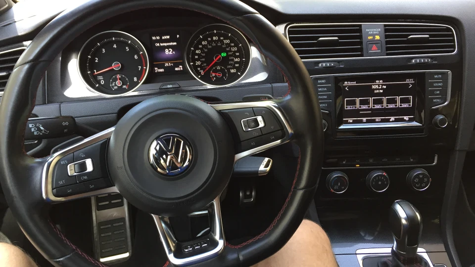 Volkswagen Golf GTI 3