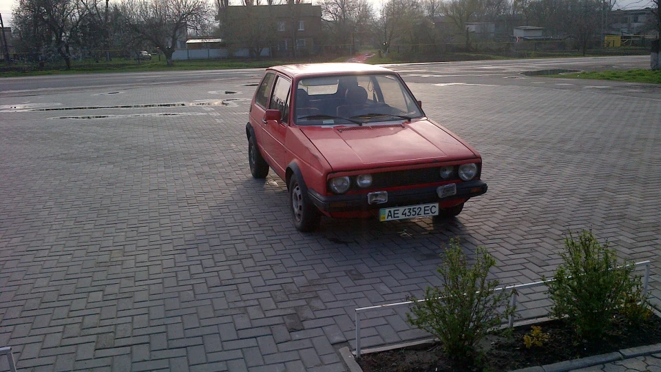 Volkswagen Golf GTI 2