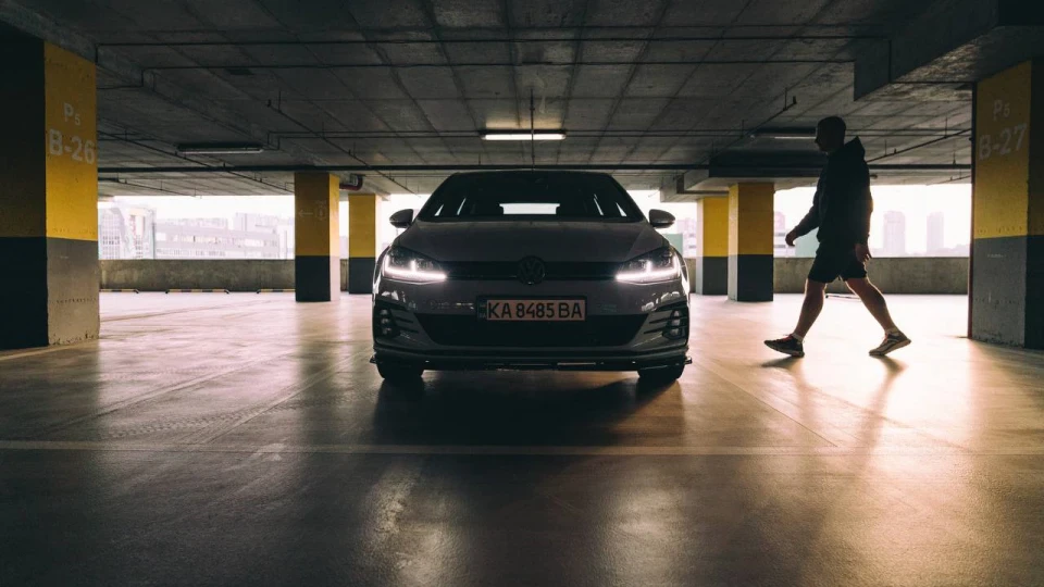 Volkswagen Golf GTI 3