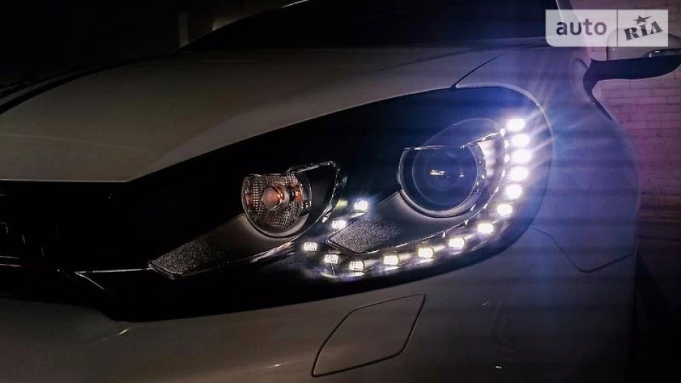 Volkswagen Golf GTI