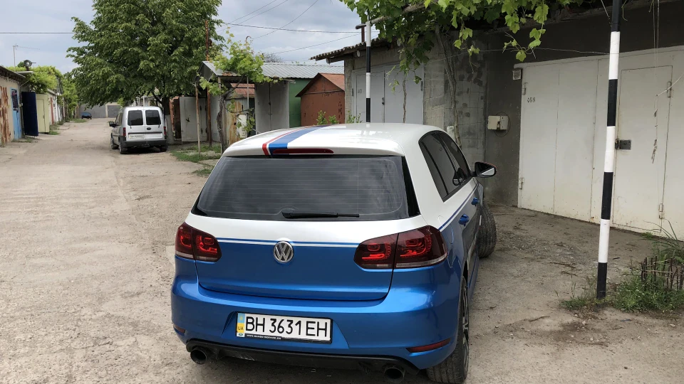 Volkswagen Golf GTI 5