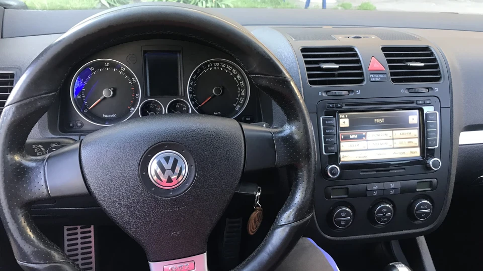 Volkswagen Golf GTI 3