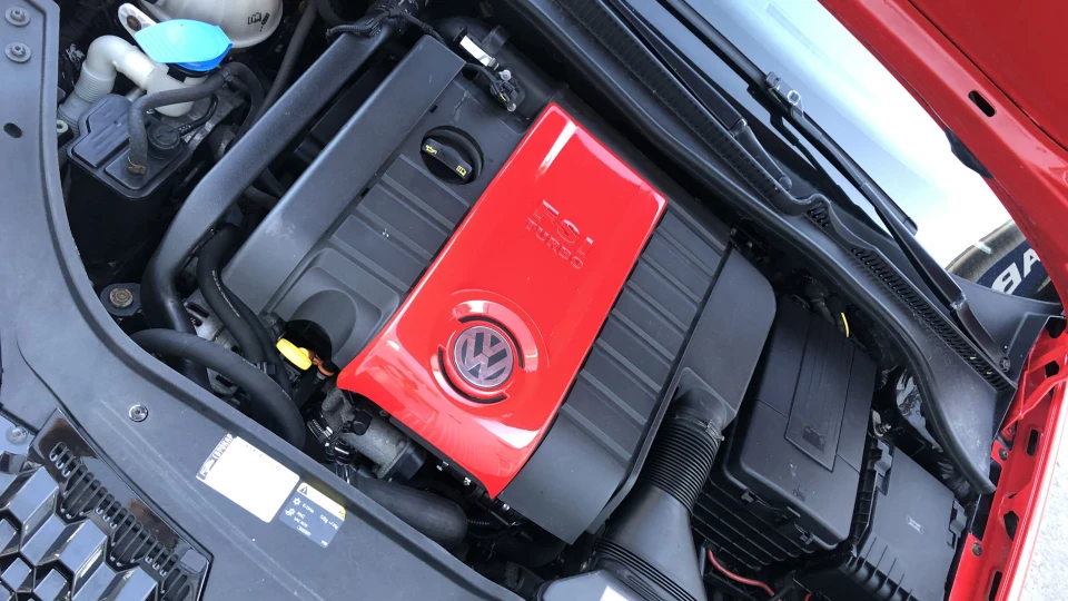 Volkswagen Golf GTI 3