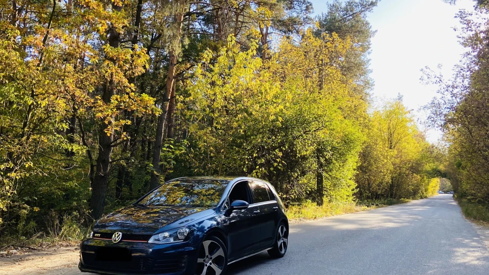 Volkswagen Golf GTI 5