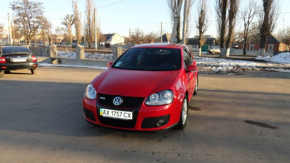 Volkswagen Golf GTI 2