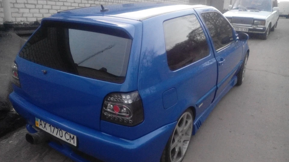 Volkswagen Golf GTI 4