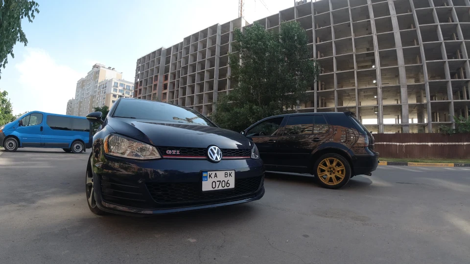 Volkswagen Golf GTI 5