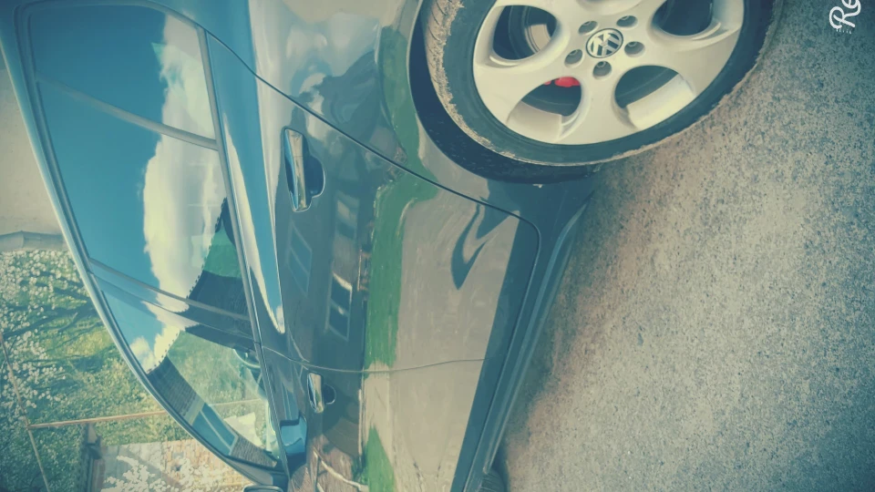 Volkswagen Golf GTI 5