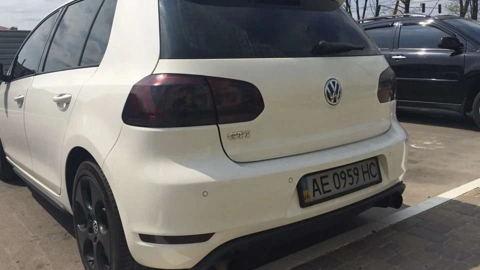 Volkswagen Golf GTI 2