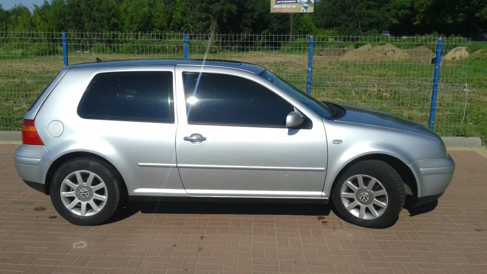 Volkswagen Golf GTI 4