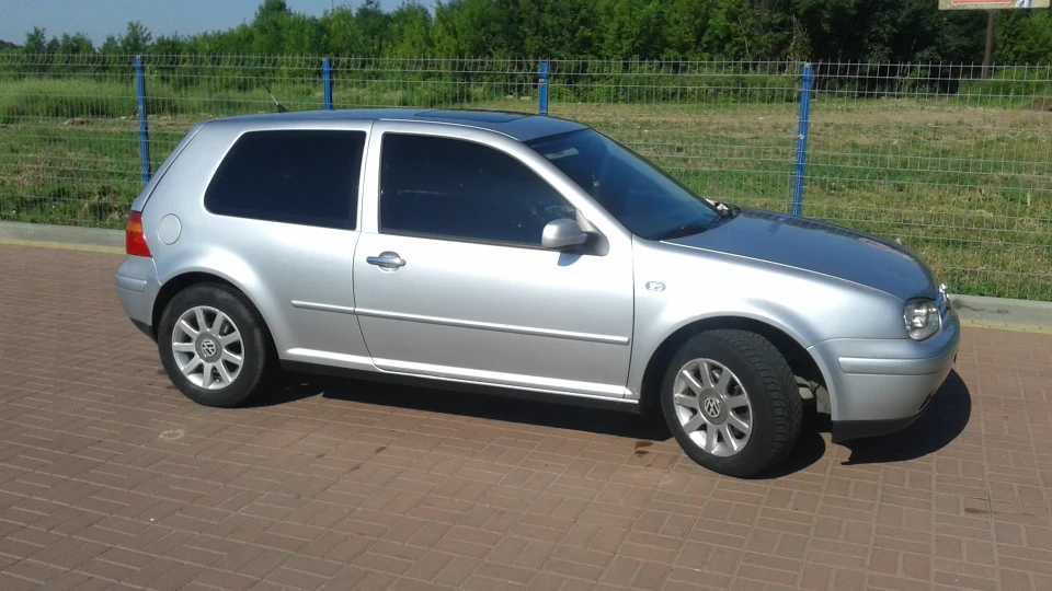 Volkswagen Golf GTI 5