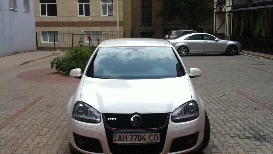 Volkswagen Golf GTI 3