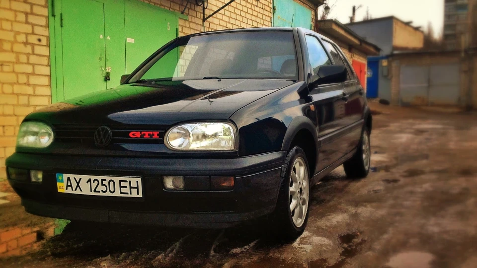 Volkswagen Golf GTI 3