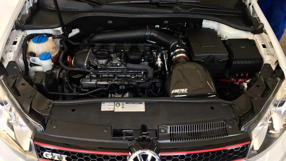 Volkswagen Golf GTI 5