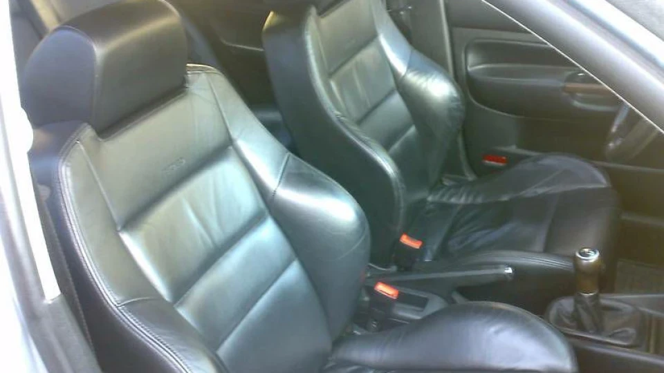 Volkswagen Golf GTI 2