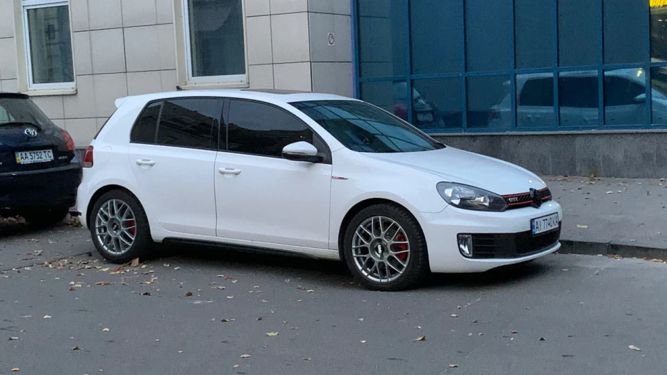 Volkswagen Golf GTI 3