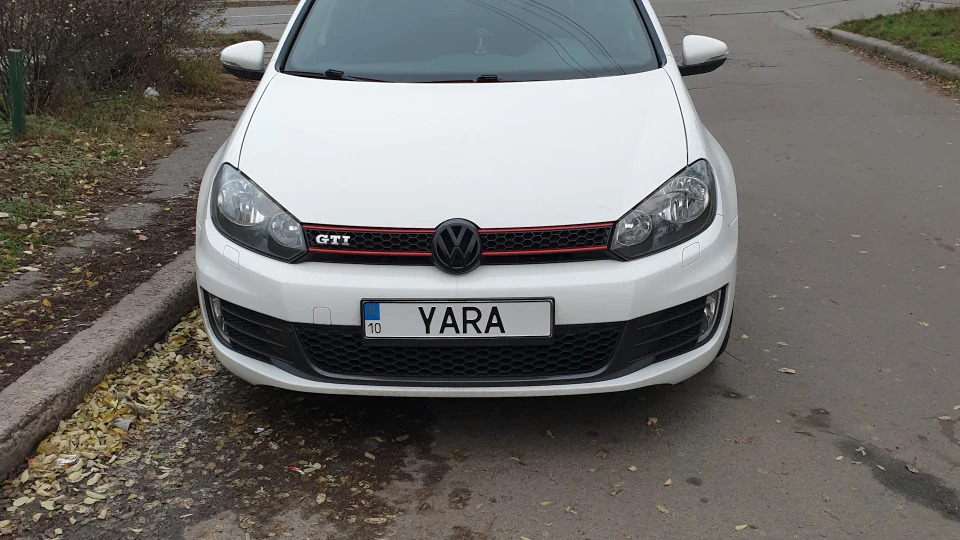 Volkswagen Golf GTI 4
