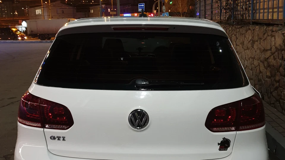 Volkswagen Golf GTI 5