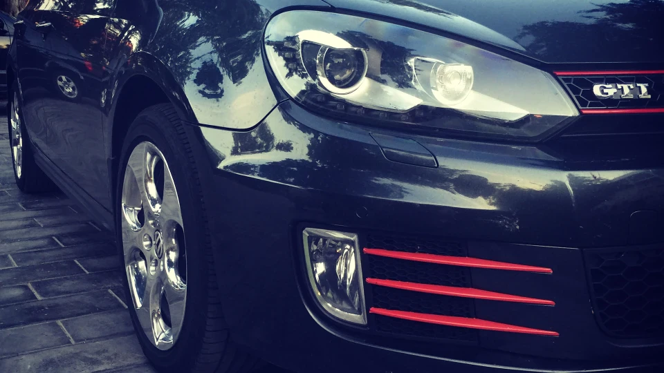 Volkswagen Golf GTI 2