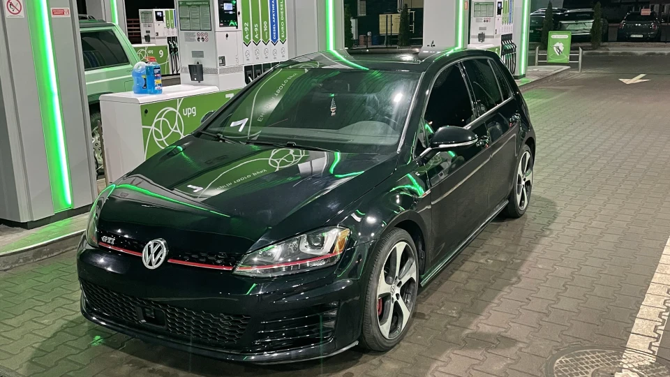 Volkswagen Golf GTI 3