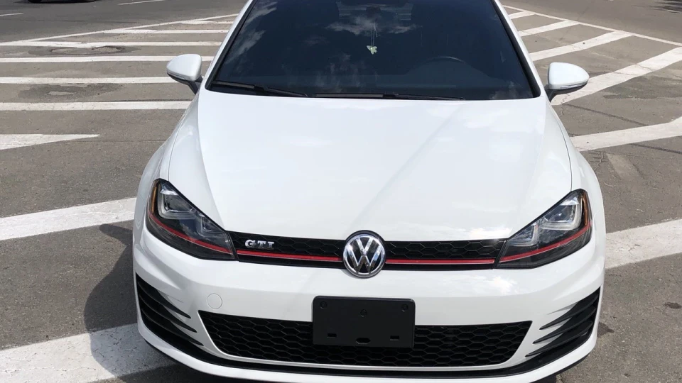 Volkswagen Golf GTI 4