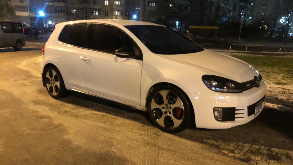 Volkswagen Golf GTI 3