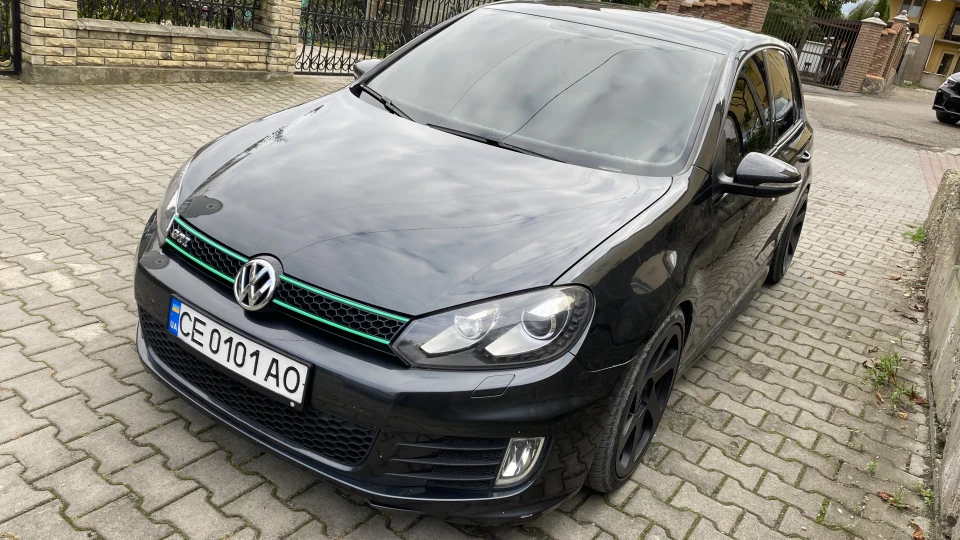 Volkswagen Golf GTI 0101 2
