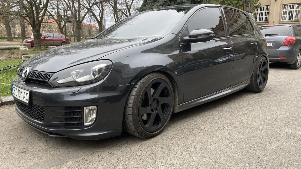 Volkswagen Golf GTI 0101 5