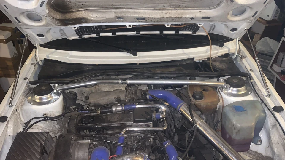 Volkswagen Golf GTI 1.8 GTI G60 (EATON) 5
