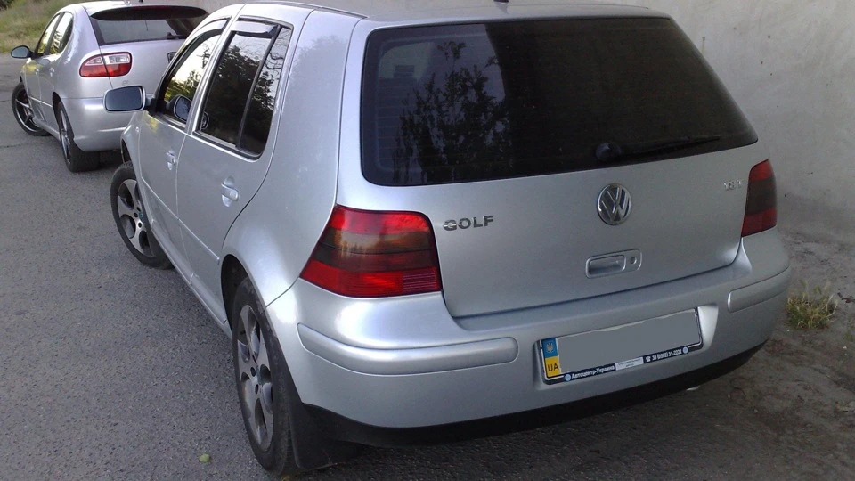 Volkswagen Golf GTI 1.8 turbo 3