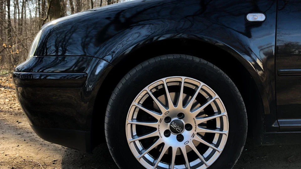 Volkswagen Golf GTI 1.8T 2
