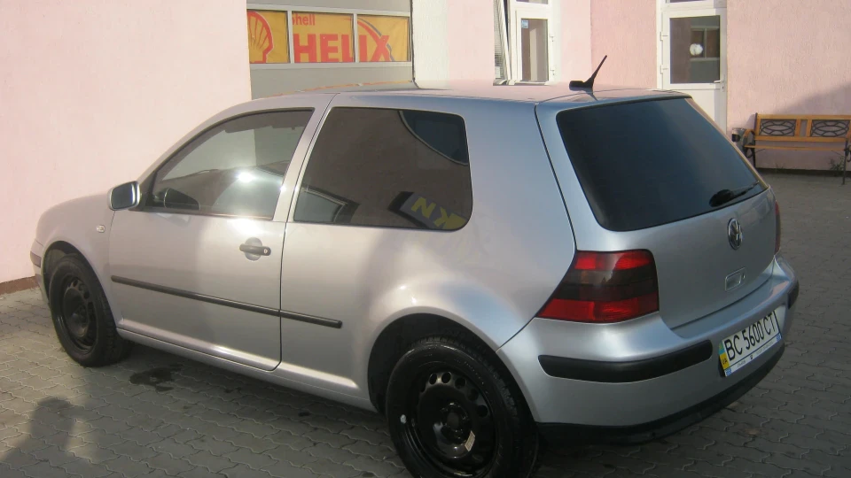 Volkswagen Golf GTI 1.9 turbo 3