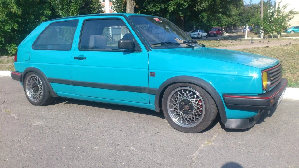 Volkswagen Golf GTI 2.0 GTI Low Car MK2 4