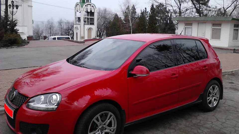 Volkswagen Golf GTI 2.0 TFSI DSG 2