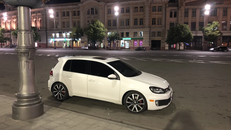 Volkswagen Golf GTI 2.0 turbo. Stage2 Revo.