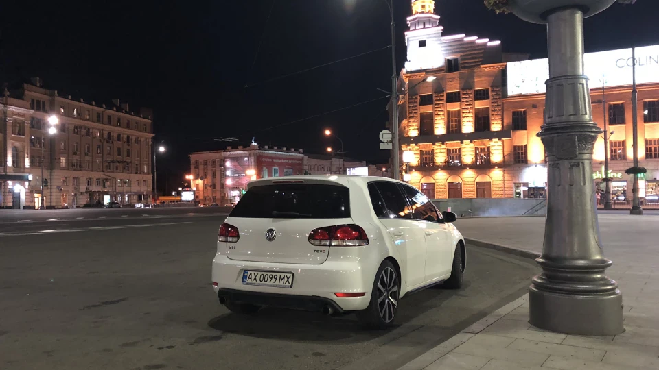 Volkswagen Golf GTI 2.0 turbo. Stage2 Revo. 2