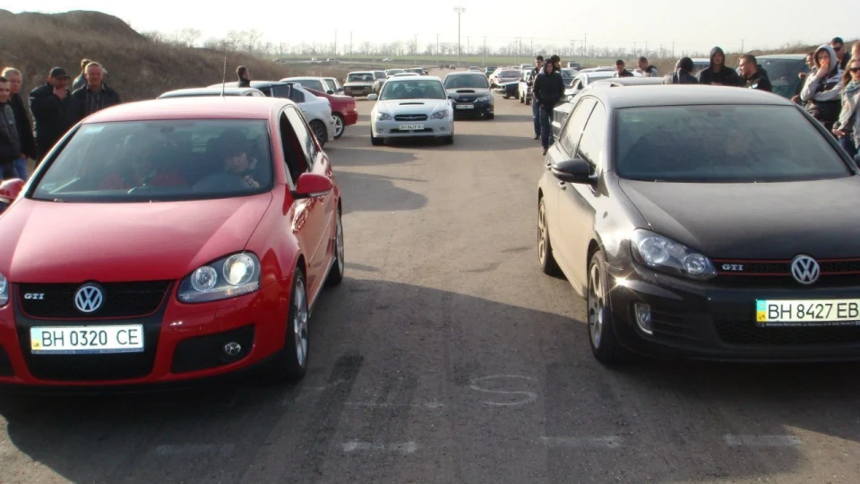 Volkswagen Golf GTI 2.0 turbo 2