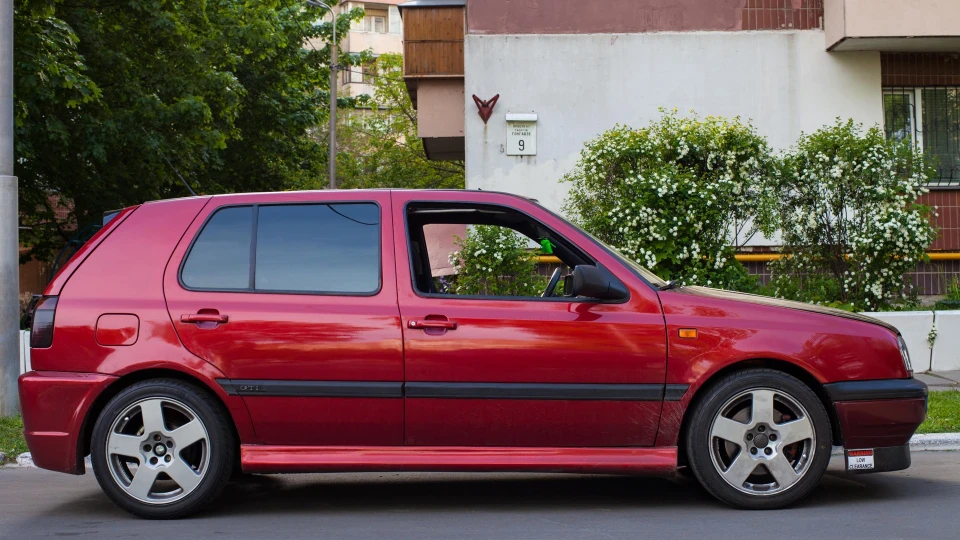 Volkswagen Golf GTI 20vT 2