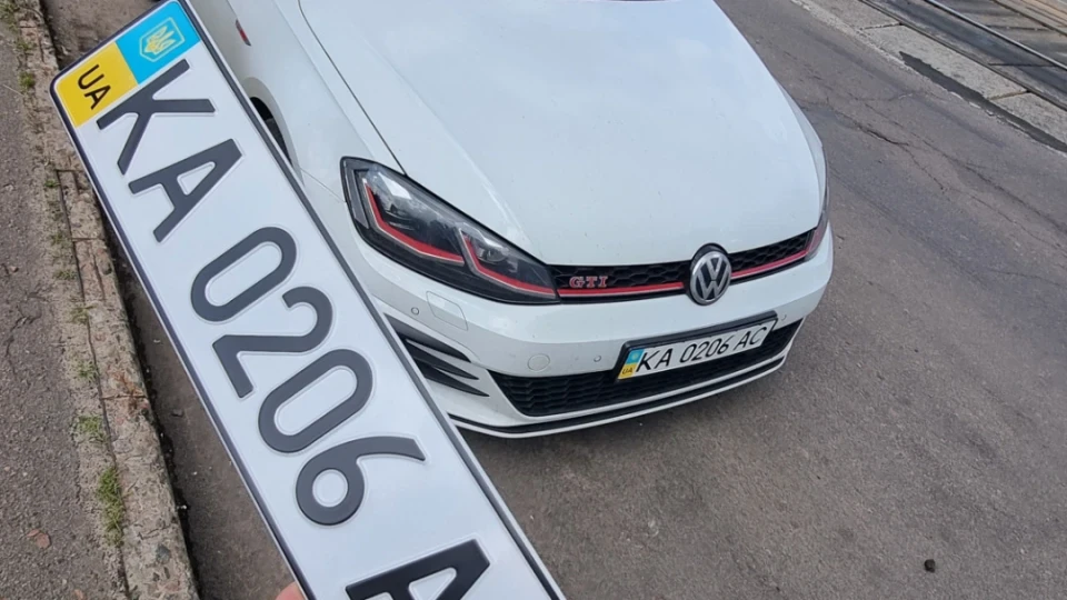 Volkswagen Golf GTI 5 сек до стовпа 3